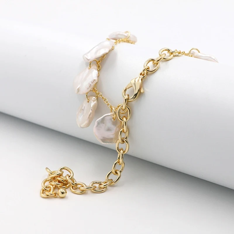 Retro and Classic Baroque Pearls Necklace