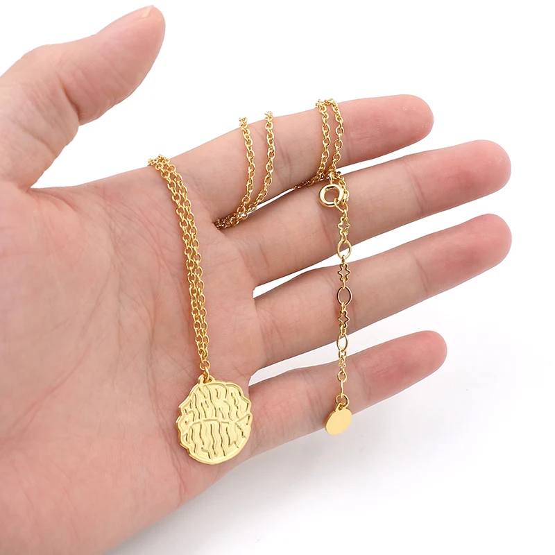Curved Lines Pendant Necklace